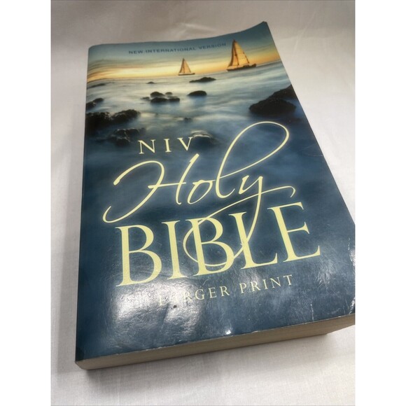Larger Print Bible-NIV by Zondervan used - Picture 3 of 10